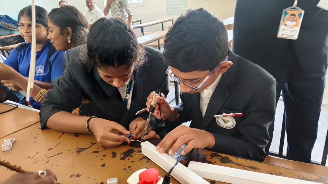 Worshop on LED repair
